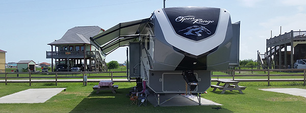 Lazy Pelican RV Park RV park in Crystal Beach, TX (photo 2)